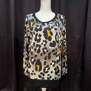 New Sew in Love light weight leopard shirt Sz L.